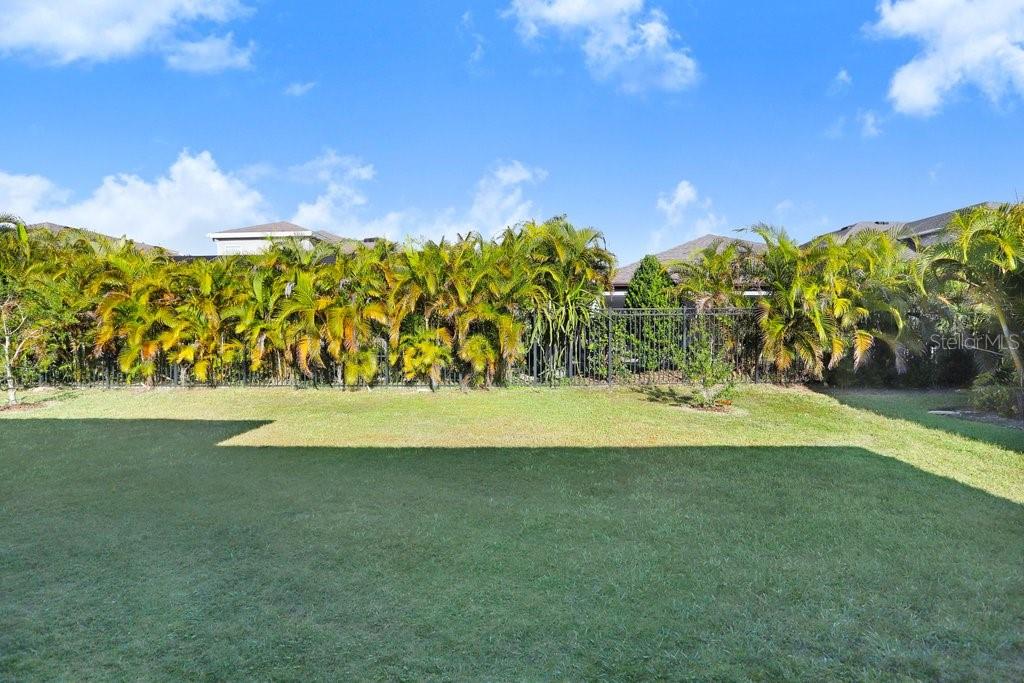 16711 COURTYARD LOOP