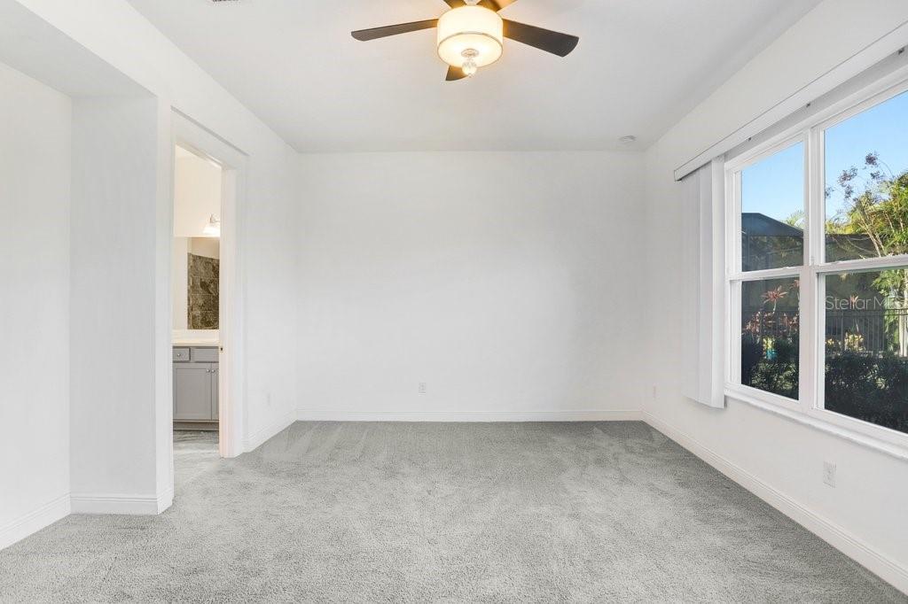 16711 COURTYARD LOOP