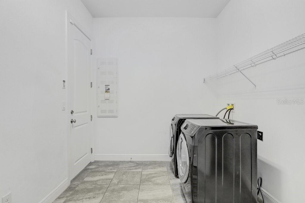 16711 COURTYARD LOOP