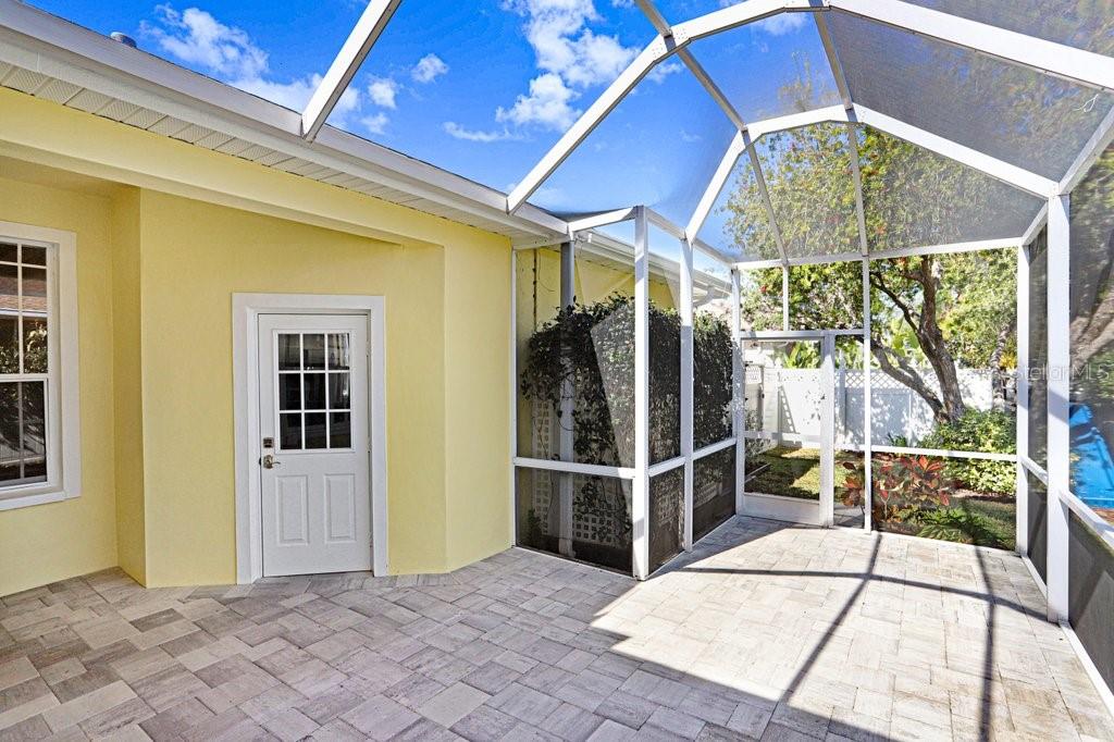 9513 WEST PARK VILLAGE DR