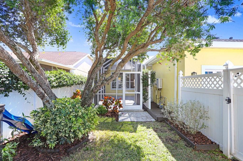 9513 WEST PARK VILLAGE DR