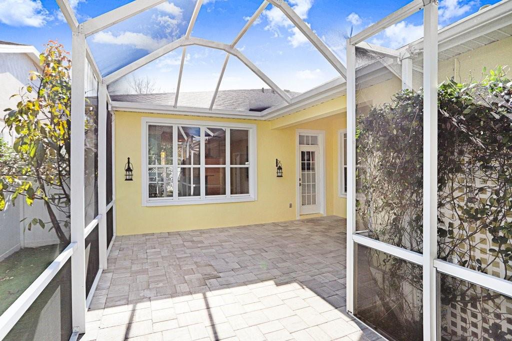 9513 WEST PARK VILLAGE DR