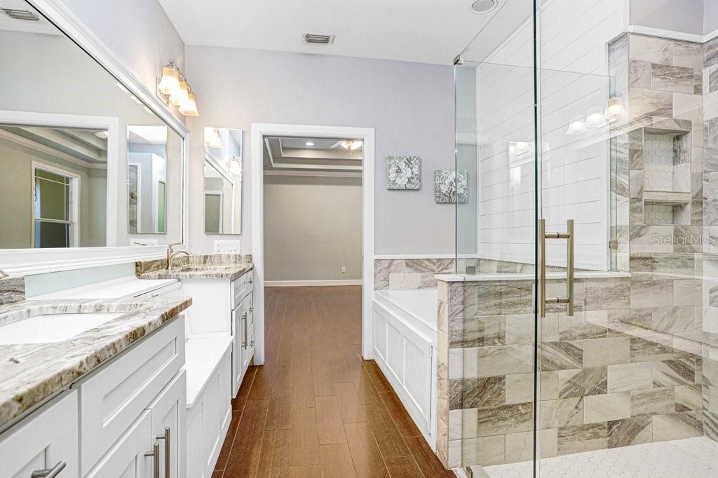 9513 WEST PARK VILLAGE DR