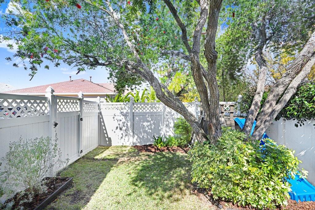 9513 WEST PARK VILLAGE DR