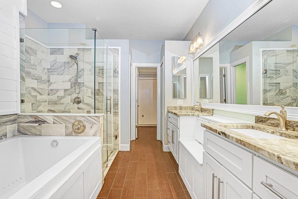 9513 WEST PARK VILLAGE DR