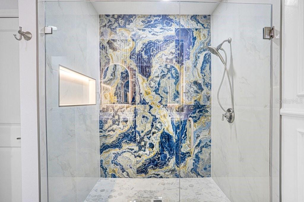 10932 CARLTON FIELDS DR