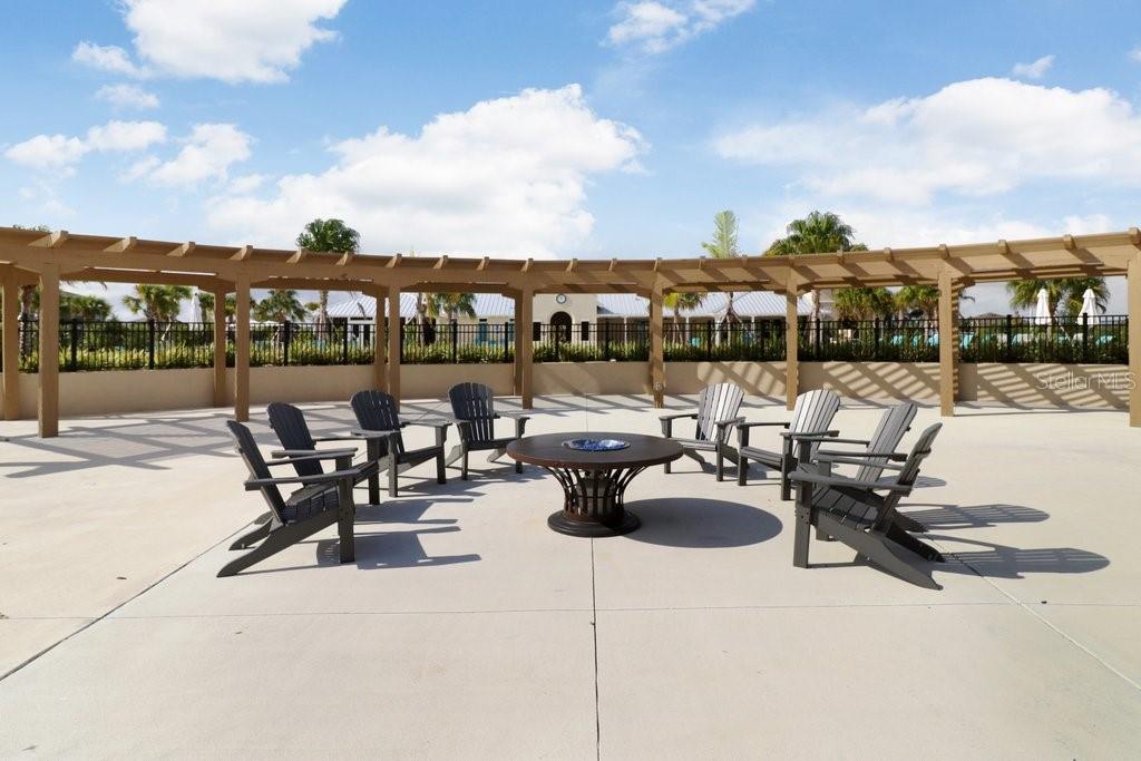 10932 CARLTON FIELDS DR