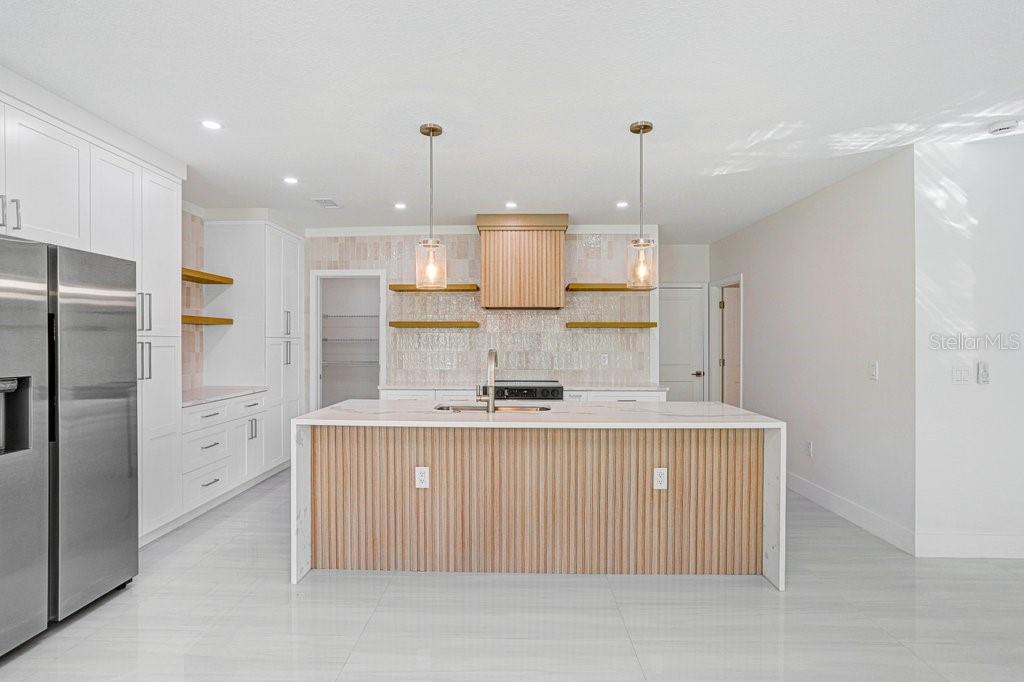 10932 CARLTON FIELDS DR