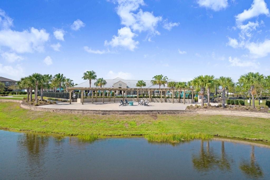 10932 CARLTON FIELDS DR