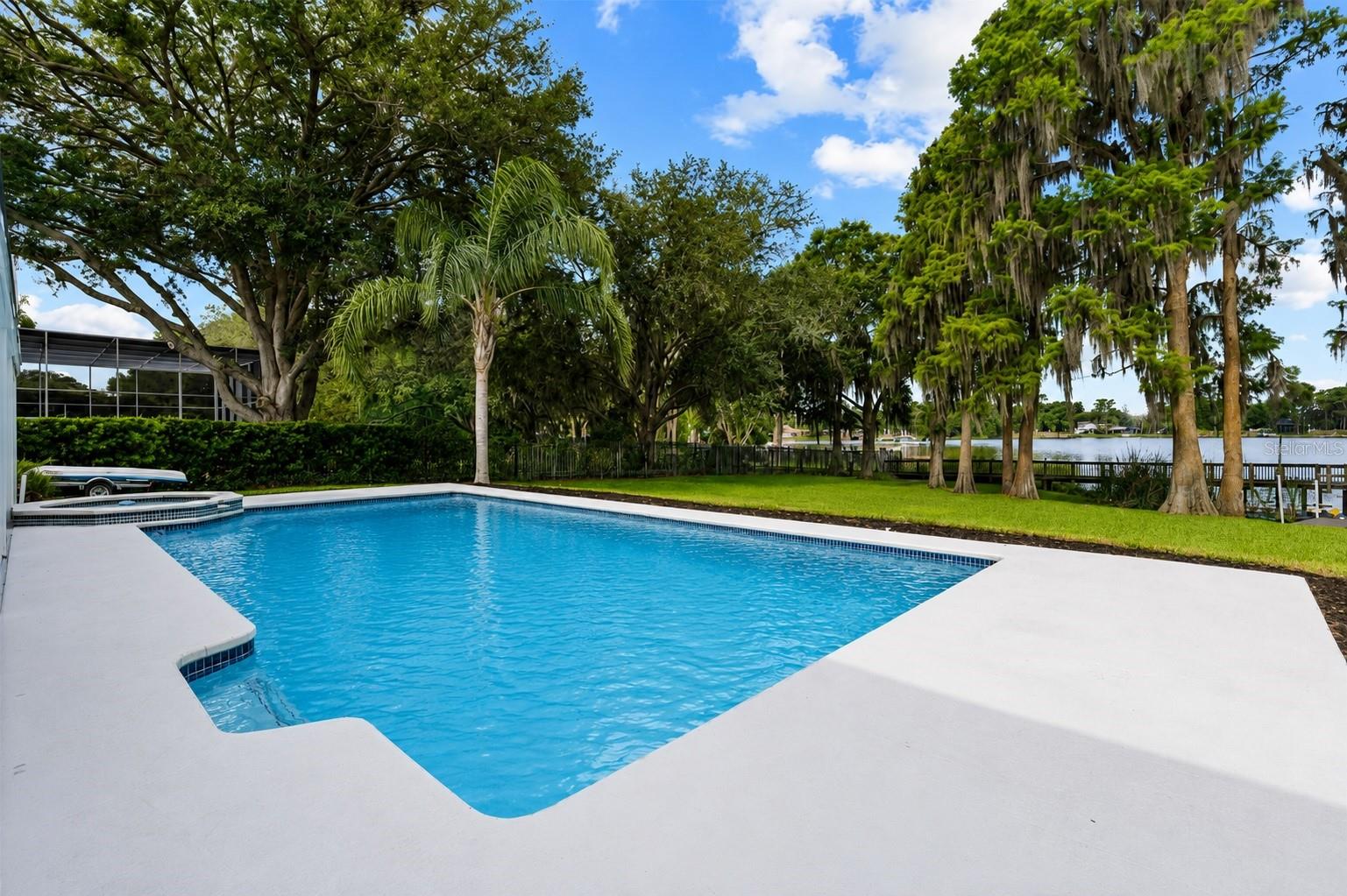 18010 CLEAR LAKE DR
