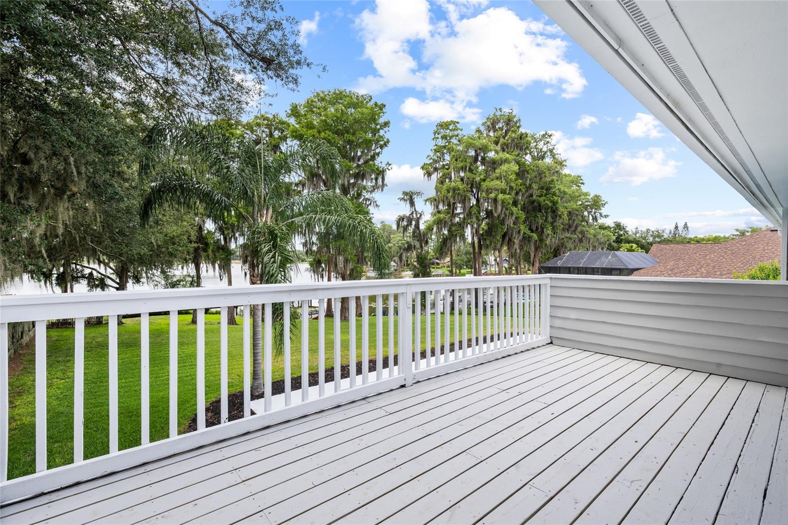 18010 CLEAR LAKE DR
