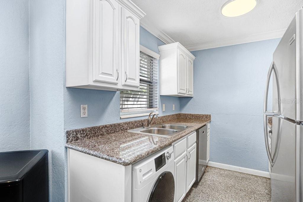 212 S CHURCH AVE #110