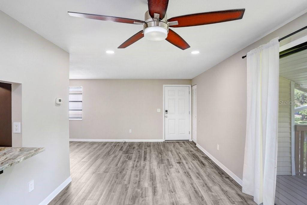 137 HUNTER LAKE DR #C