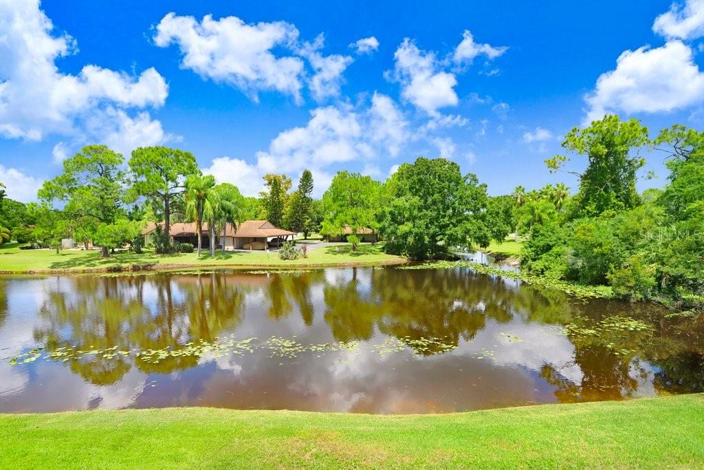 137 HUNTER LAKE DR #C