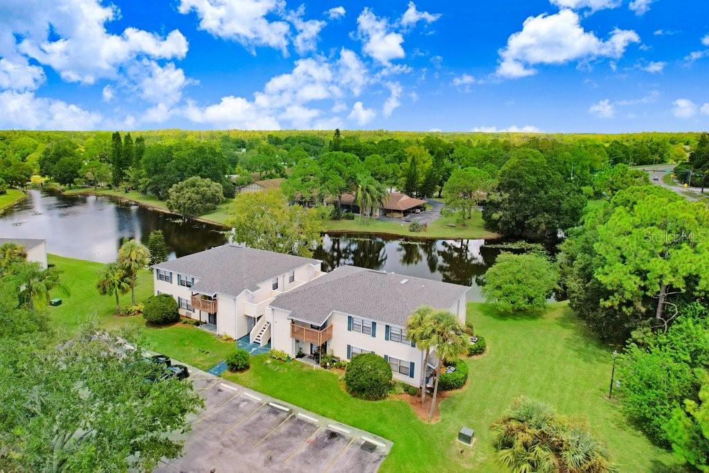 137 HUNTER LAKE DR #C