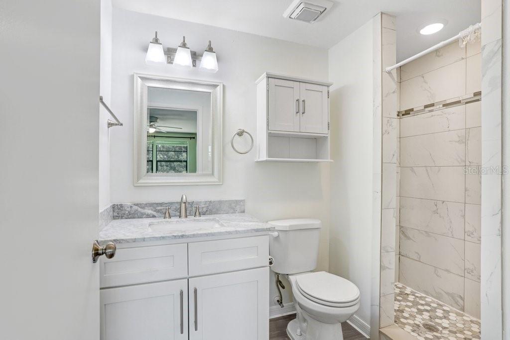 137 HUNTER LAKE DR #C