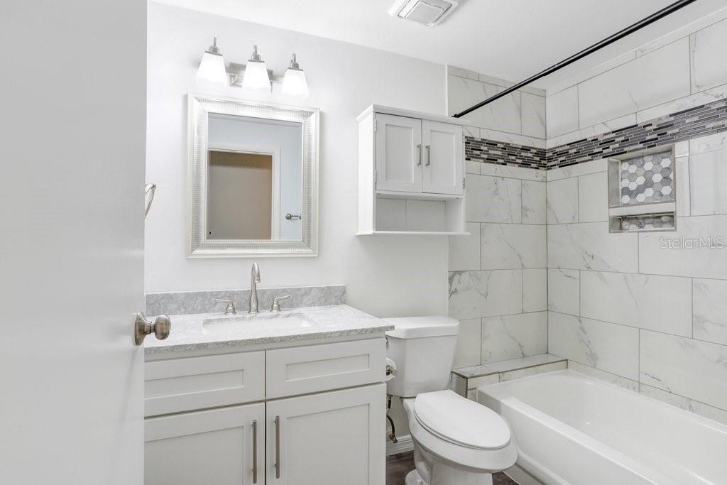 137 HUNTER LAKE DR #C