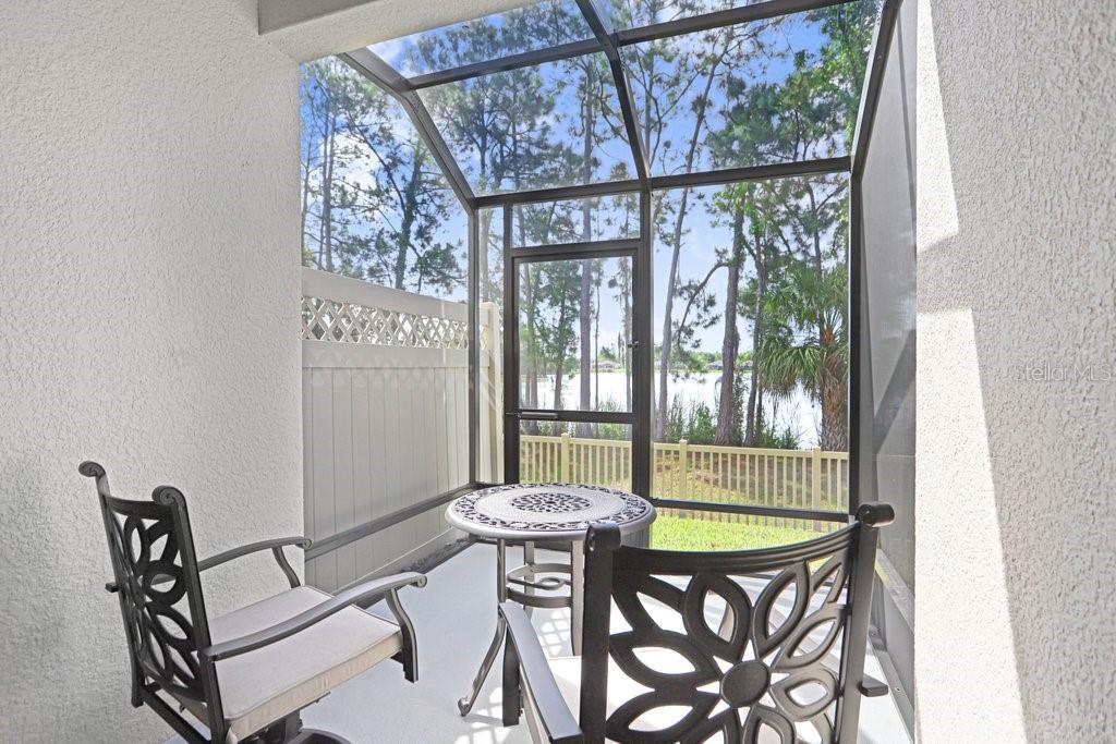 11404 CROWNED SPARROW LN