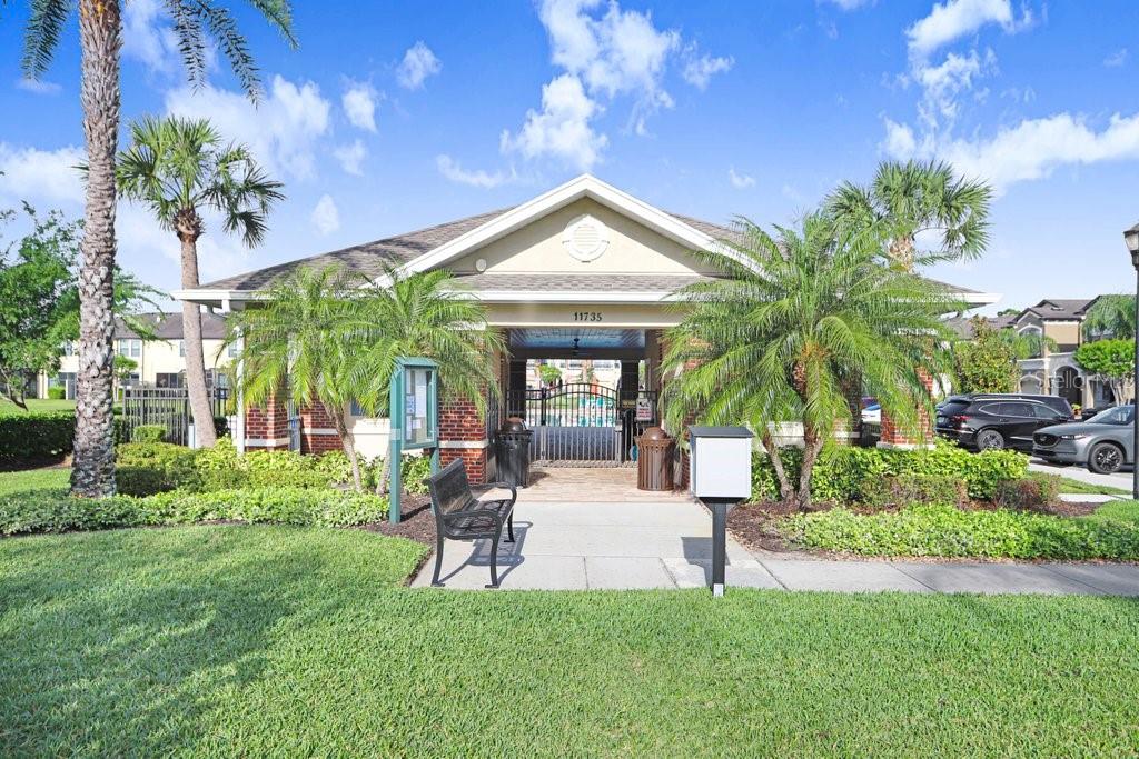 11404 CROWNED SPARROW LN