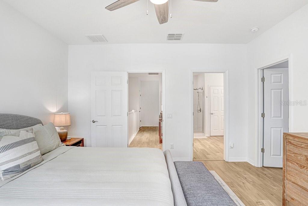 11404 CROWNED SPARROW LN