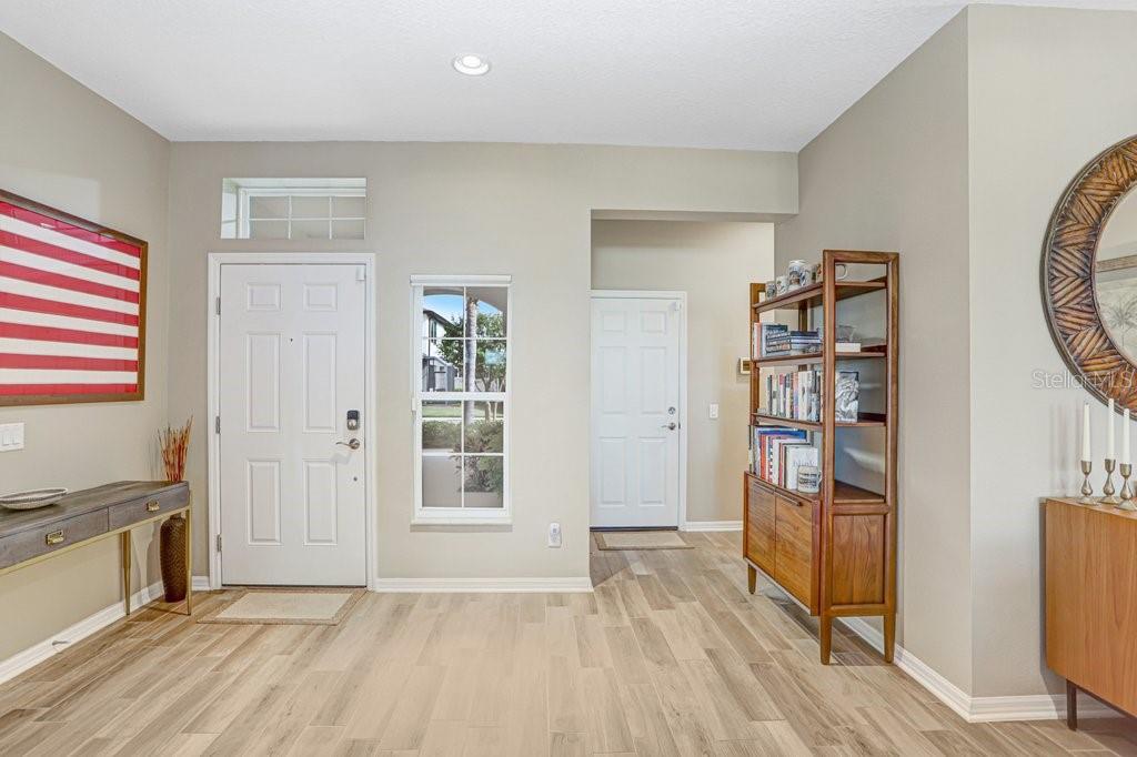 11404 CROWNED SPARROW LN