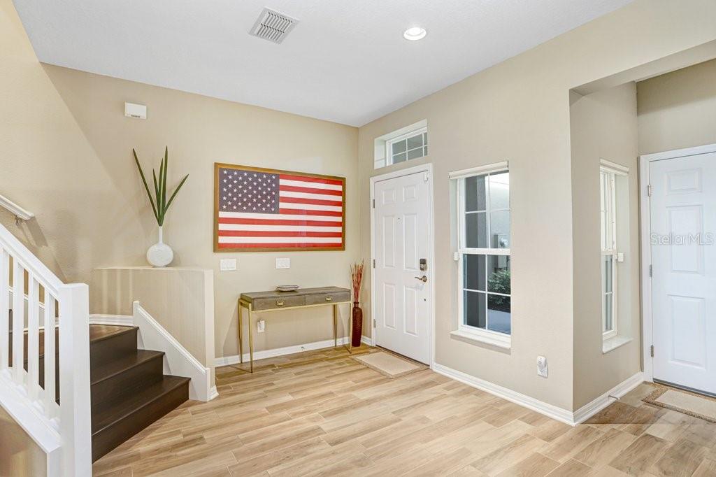 11404 CROWNED SPARROW LN