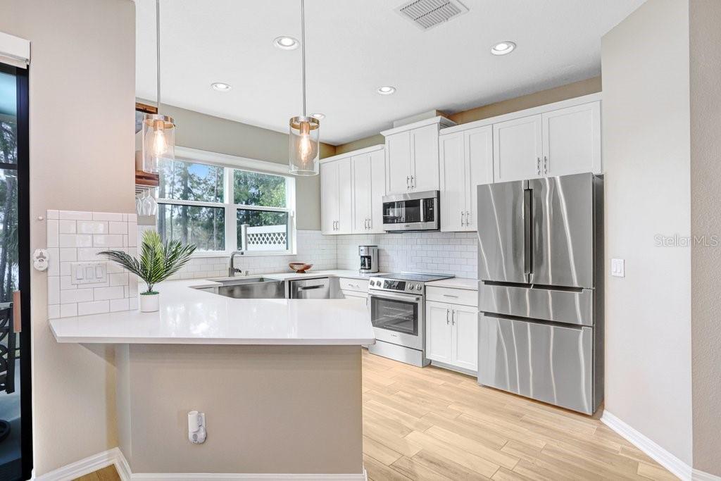 11404 CROWNED SPARROW LN