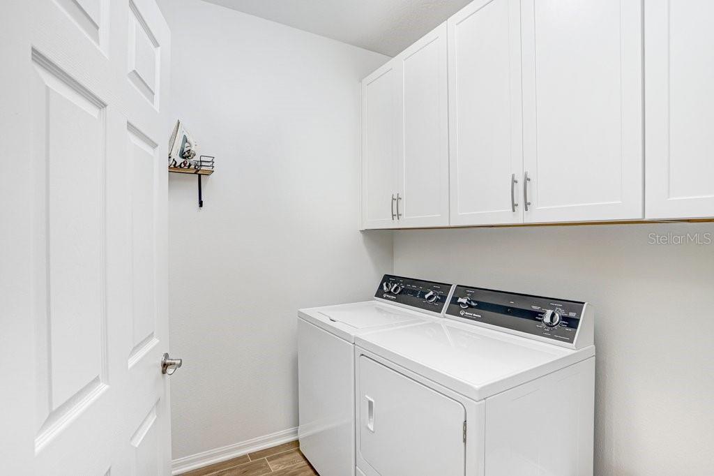 11404 CROWNED SPARROW LN