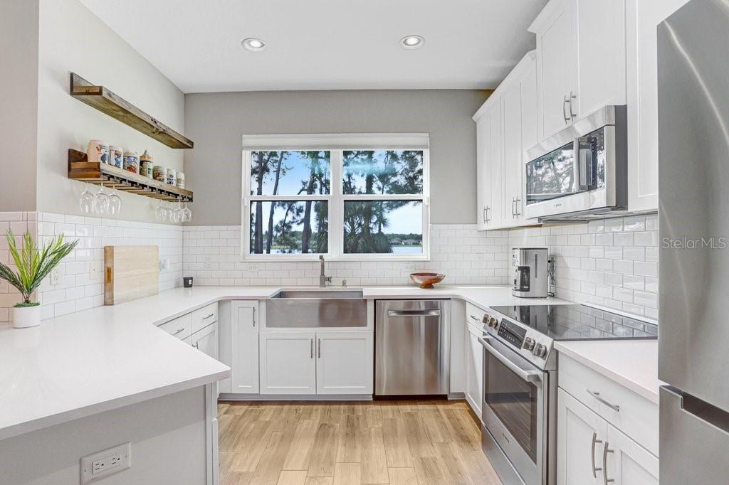 11404 CROWNED SPARROW LN