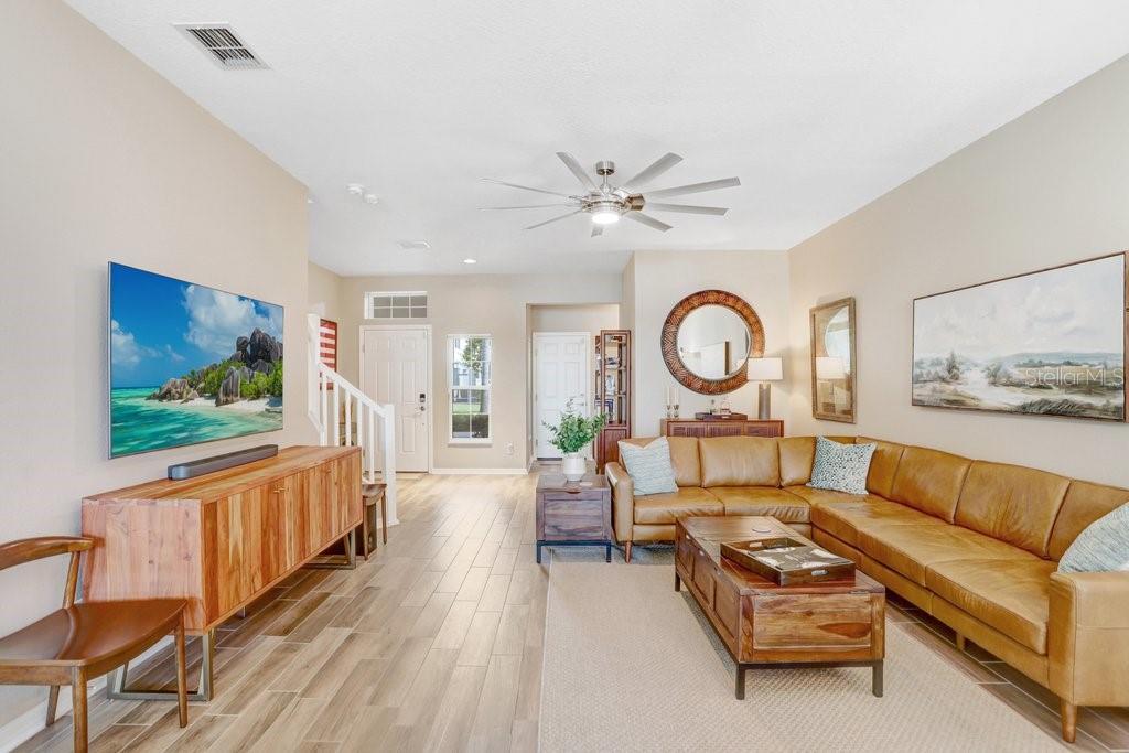 11404 CROWNED SPARROW LN