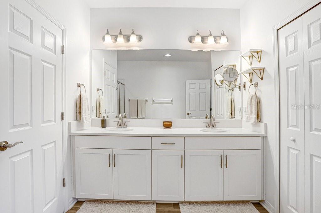 11404 CROWNED SPARROW LN