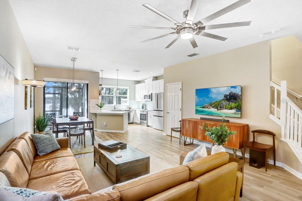 11404 CROWNED SPARROW LN