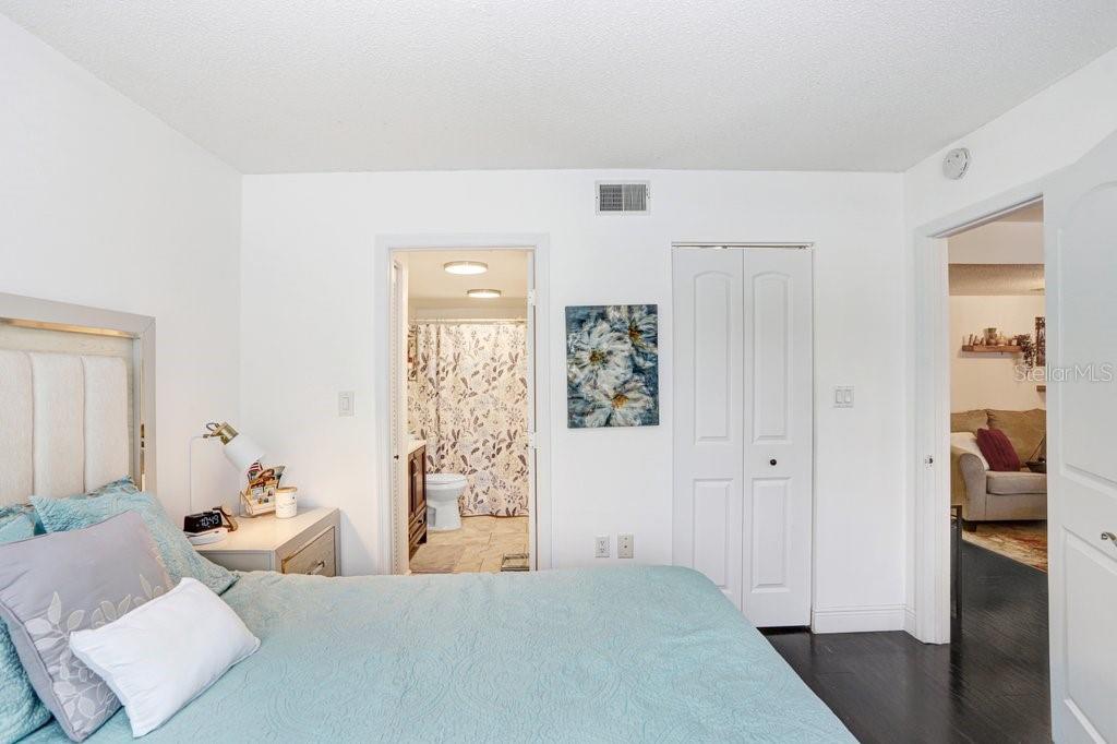 13602 S VILLAGE DR #1205