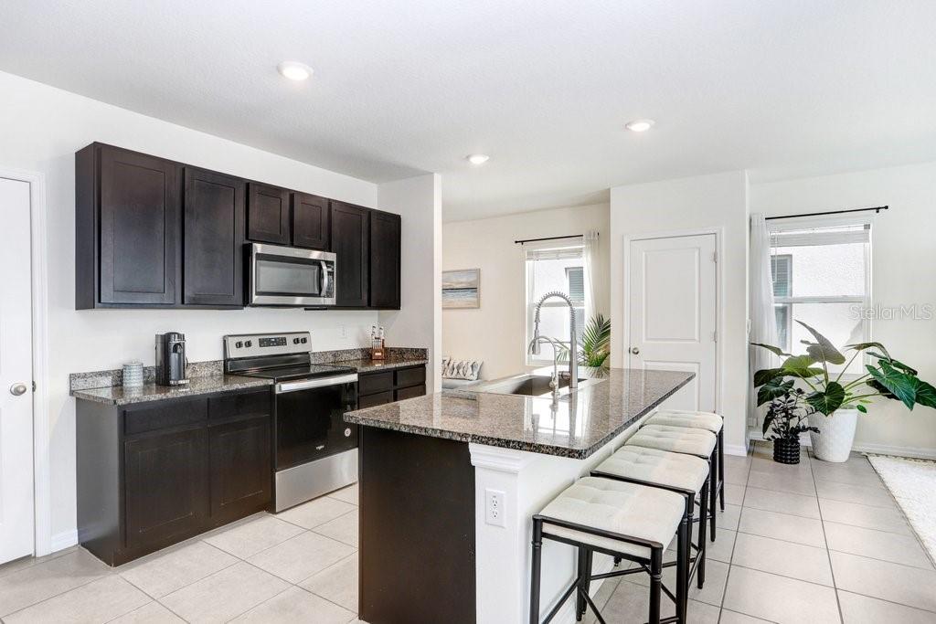 3044 SUNCOAST PLAINS DR