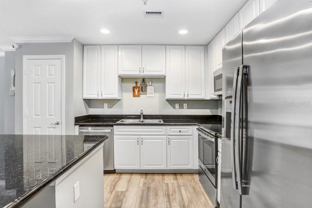 9838 W PARK VILLAGE DR #9838