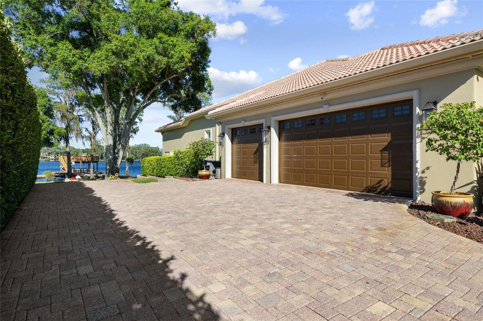 9901 MENANDER WOOD CT