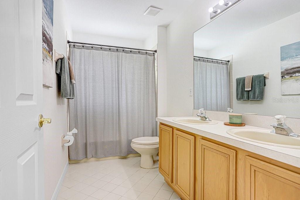 18124 COURTNEY BREEZE DR