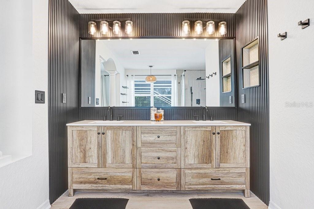 18124 COURTNEY BREEZE DR