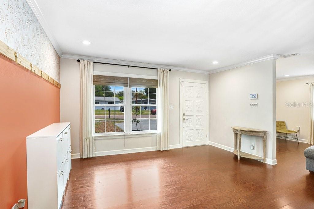 4404 W WISCONSIN AVE