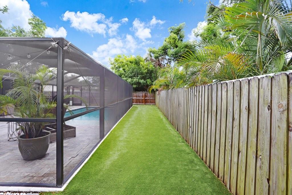 4404 W WISCONSIN AVE