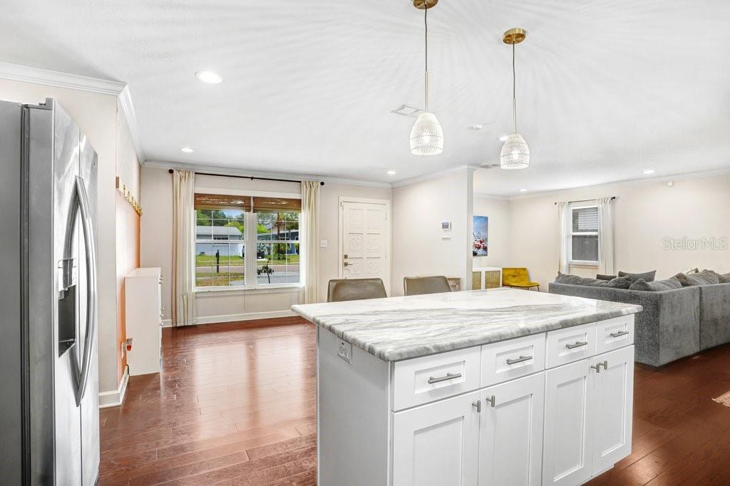 4404 W WISCONSIN AVE