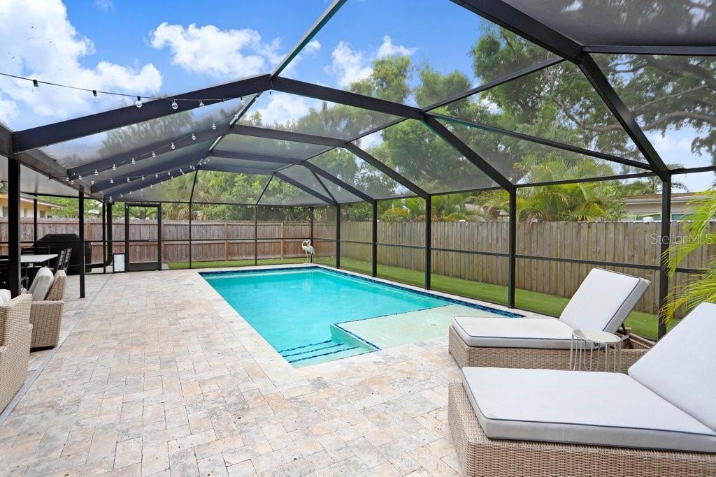 4404 W WISCONSIN AVE