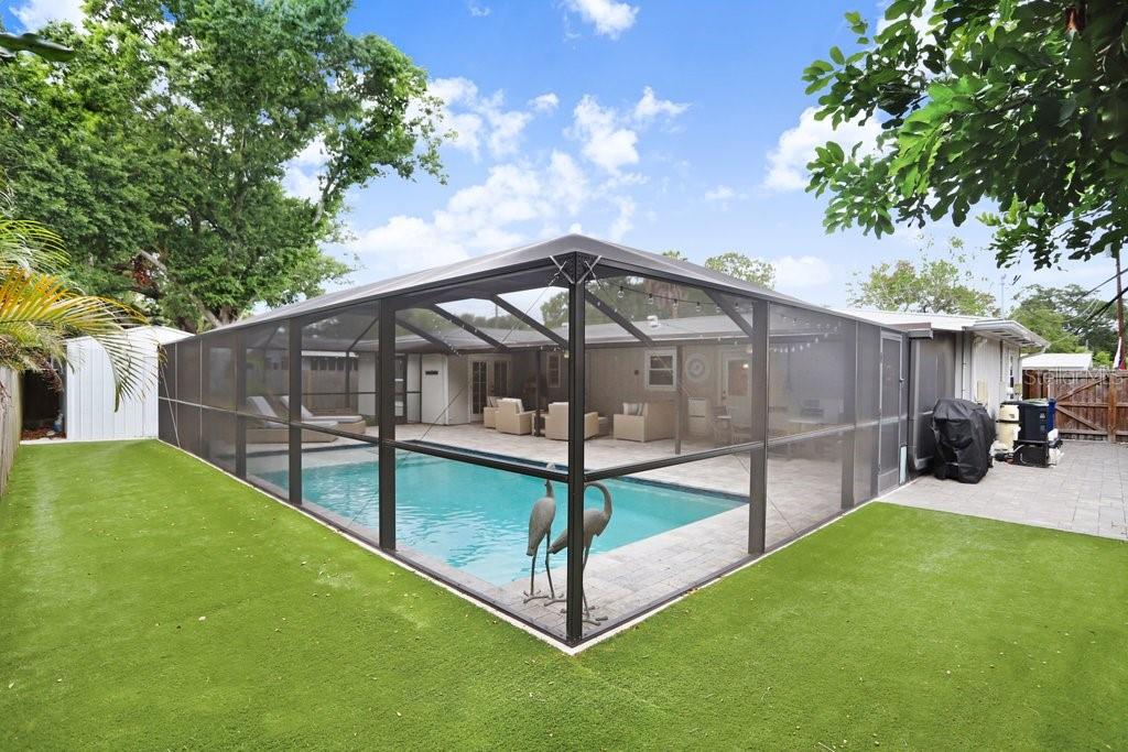 4404 W WISCONSIN AVE