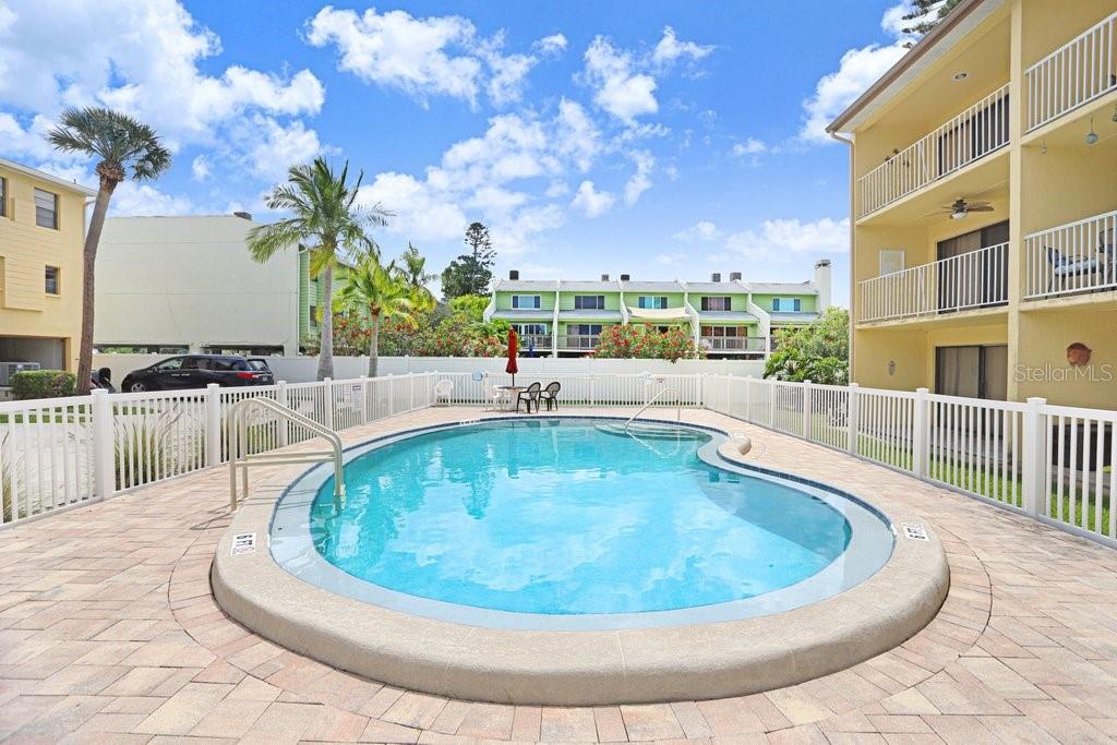 314 WINDRUSH BLVD #12