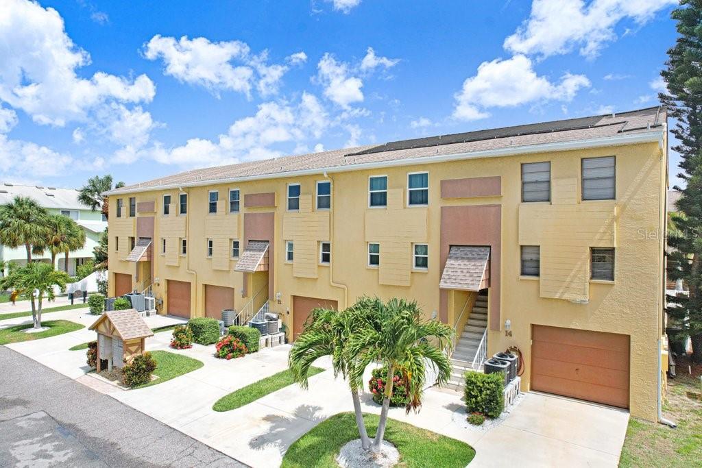 314 WINDRUSH BLVD #12
