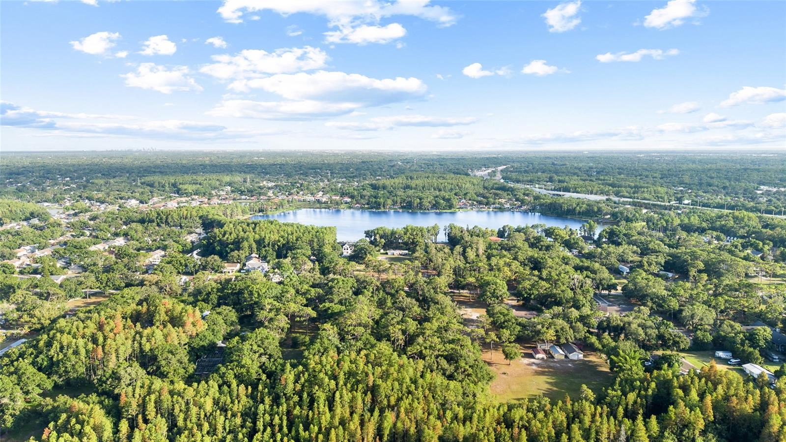LAKE LE CLARE RD