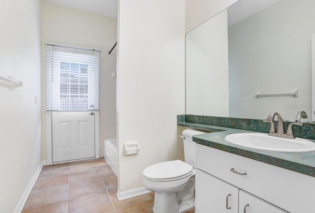 10227 QUAILS LANDING AVE