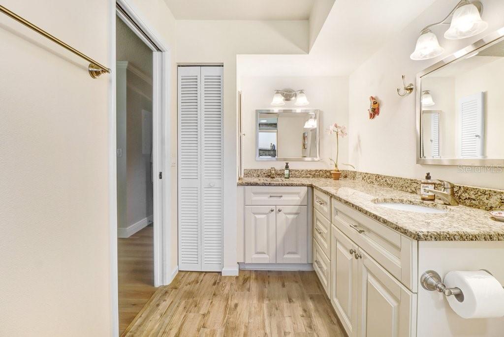 9247 GOLF VIEW DR #9247