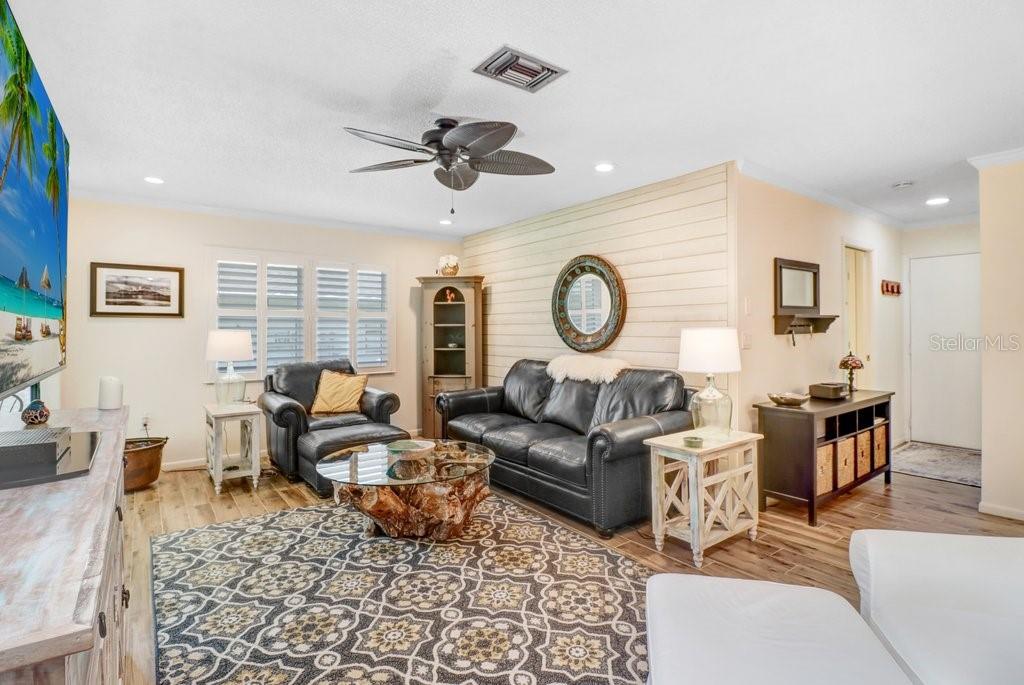 9247 GOLF VIEW DR #9247