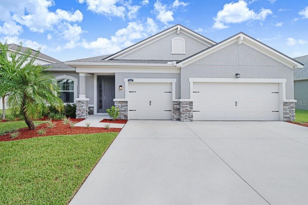 11520 BLUE WOODS DR